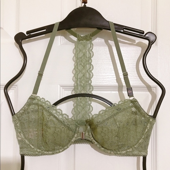 🔥ON SALE🔥2/$33🔥 💖Victoria Secret Dream Angels Unlined Demi - Picture 1 of 3